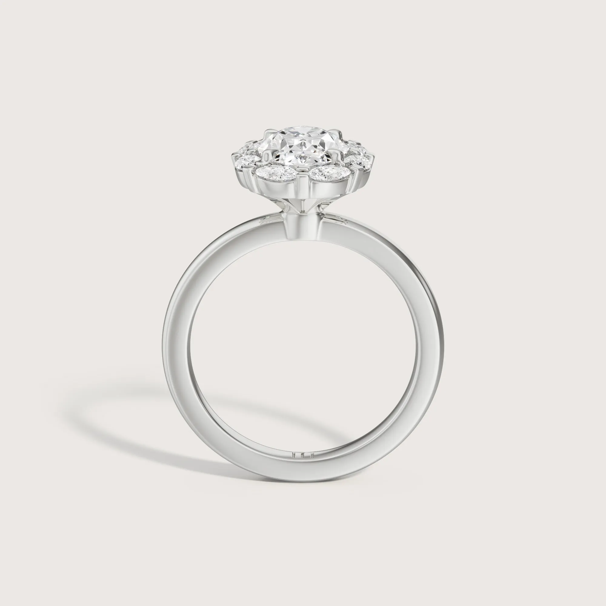 Louis Oval Halo